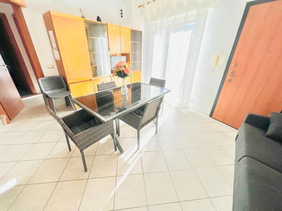 Suite Dei Fiori - Luxury Open Space Санремо Экстерьер фото